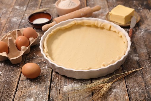 raw dough pie crust